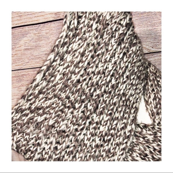 Francescas Brown and Cream infinity scarf - Picture 3 of 6